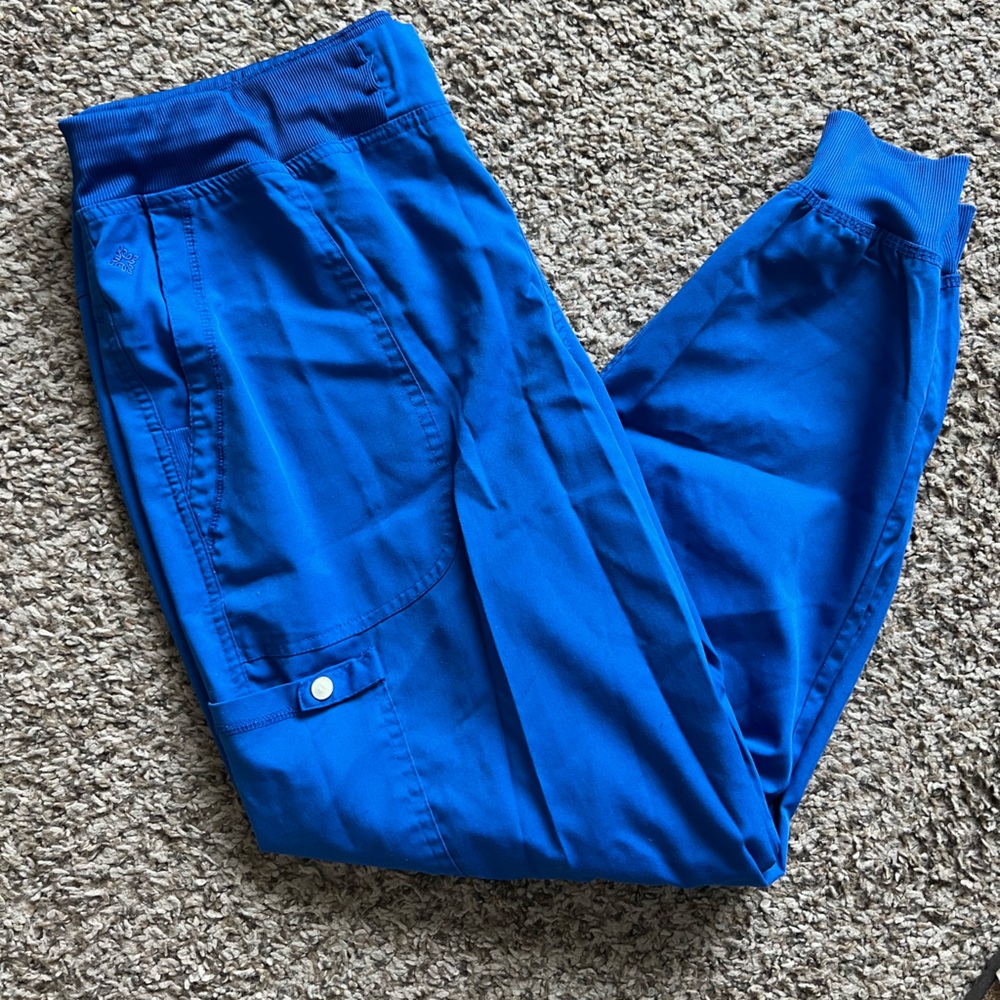 Med Couture Jogger Scrub Pants